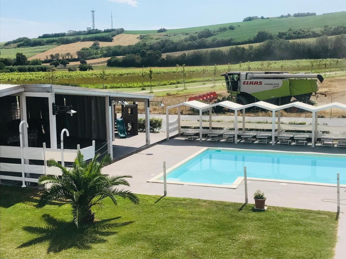 Quattro Stagioni Otel Fano Dış mekan fotoğraf